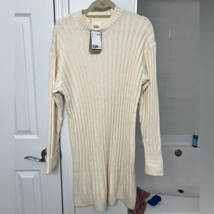 NWT HM White Holiday Midi Long Sleeve Sweater Dress
